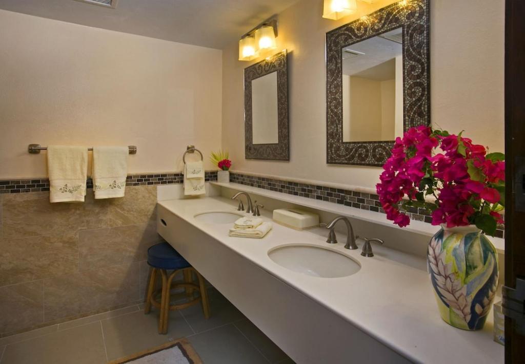Sapphire Beachfront Condo - Free Wi-Fi - Save! Nazareth Екстериор снимка